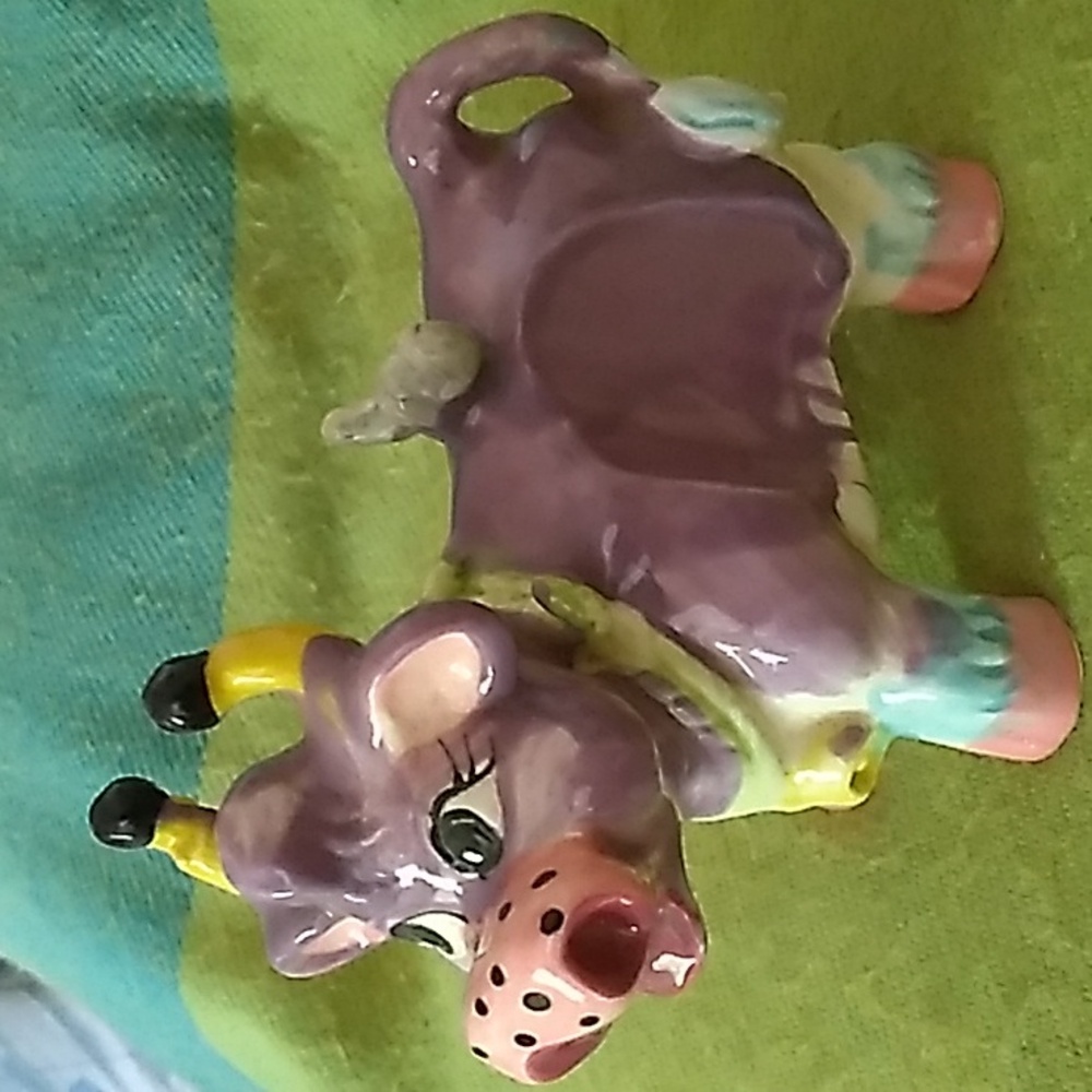 Vintage Thames 1930s Pottery Hand Painted Purple Cow